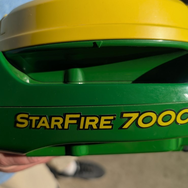 JOHN DEERE 7000