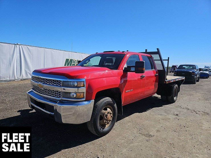 2019-chevrolet-silverado-3500hd-image-1