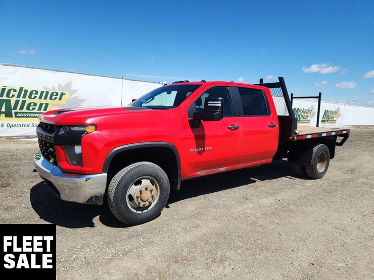 2020-chevrolet-silverado-3500hd-image-1
