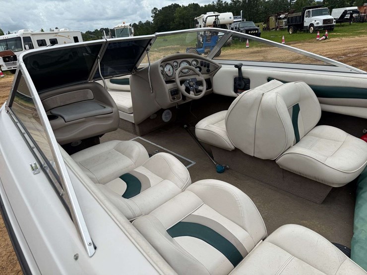 2002-reinell-203-20'-in-shore-boat-w/-trailer-image-17