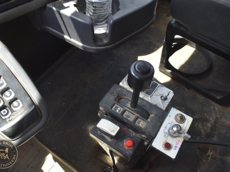 2012-international-durastar-4400-image-63