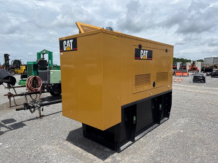 2006-caterpillar-d60-image-4
