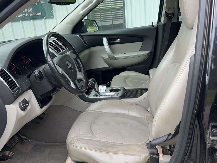 2012-gmc-acadia-image-24