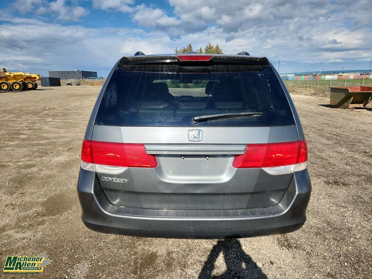2008-honda-odyssey-image-7