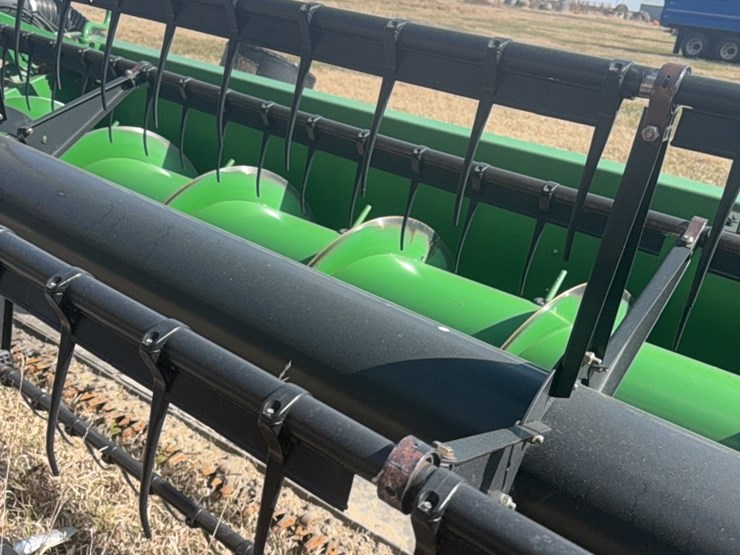 john-deere-635f-image-30