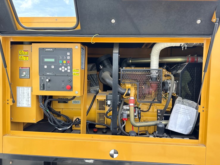 2006-caterpillar-d60-image-5