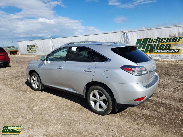 2010-lexus-rx350-image-3