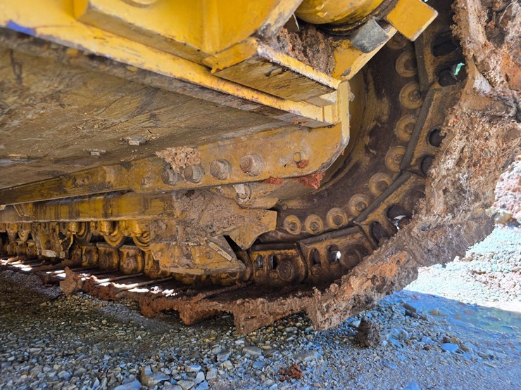 caterpillar-d4-image-56