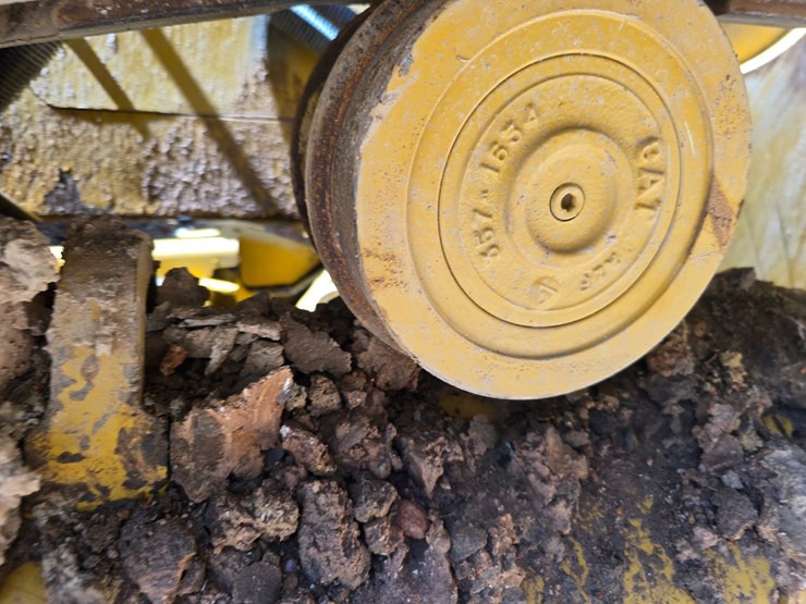 caterpillar-d4-image-36