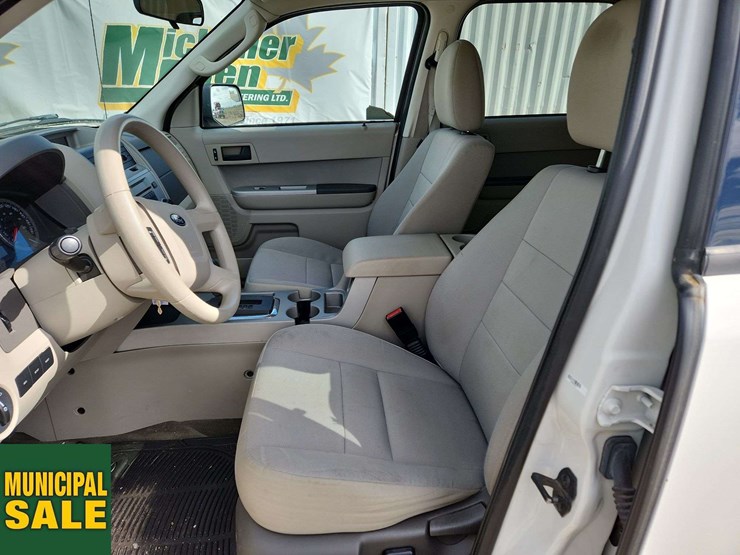 2011-ford-escape-image-20