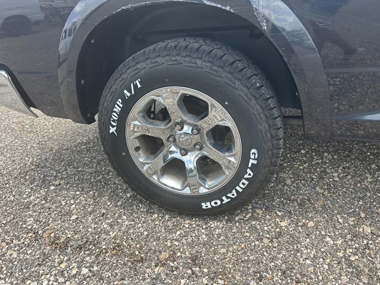 2016-dodge-ram-1500-image-5