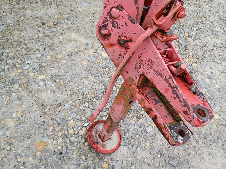 new-holland-256-image-10