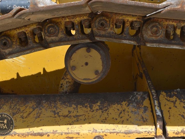 2022-deere-650k-lgp-image-28