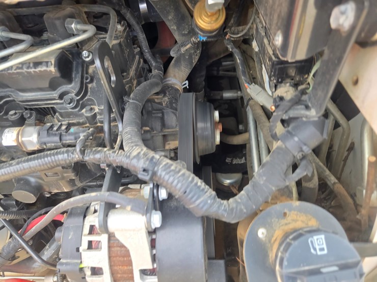 2024-bobcat-t650-image-23