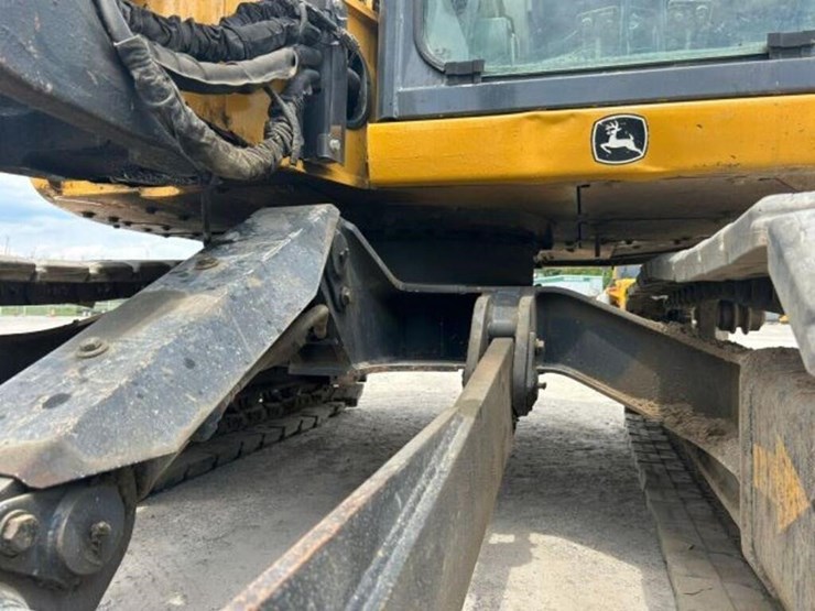2014-deere-85g-image-63