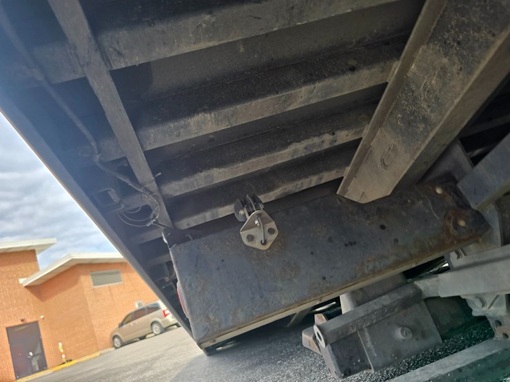 2022-peterbilt-337-image-122