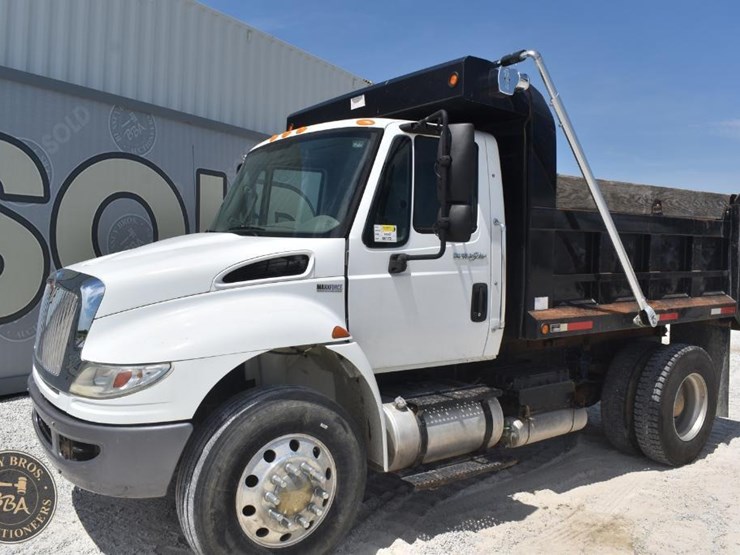 2012-international-durastar-4400-image-15