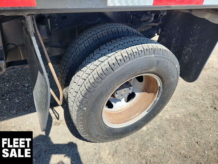 2020-chevrolet-silverado-3500hd-image-29