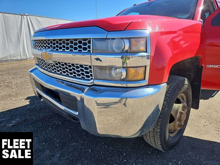 2019-chevrolet-silverado-3500hd-image-23