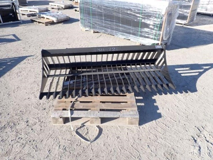 unused-greatbear-72-in.-skid-steer-rock-bucket-image-1