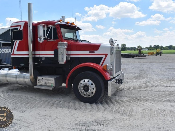 2005-peterbilt-378-image-16