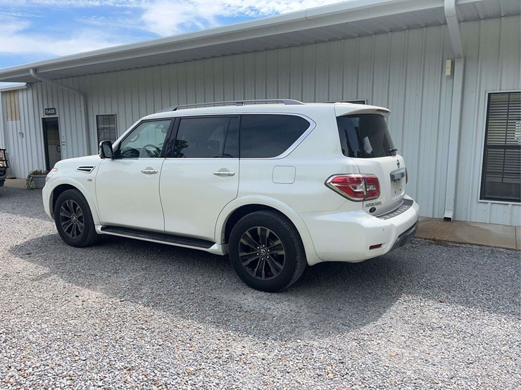 2019-nissan-armada-image-6