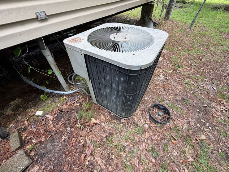 2000-horton-homes-inc.-14x64-2br/2bath-mobile-home-image-12