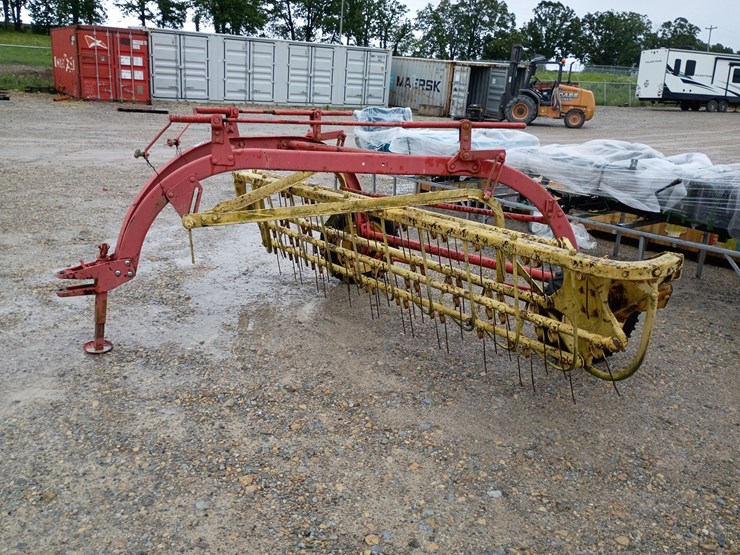 new-holland-256-image-2