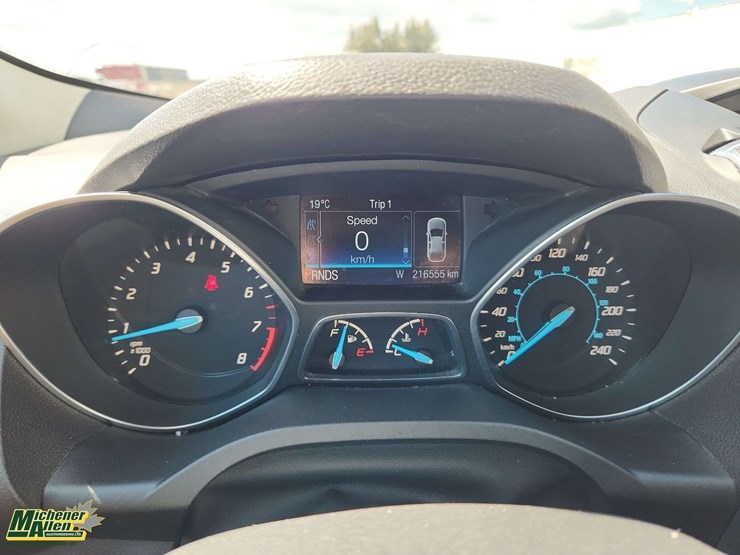 2016-ford-escape-image-19