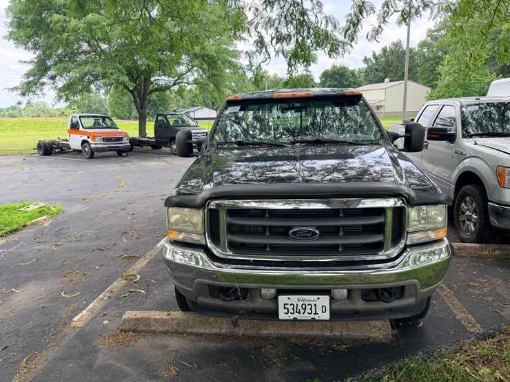 2004-ford-f350-image-9