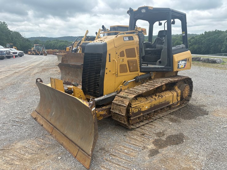 caterpillar-d3k2-xl-image-1