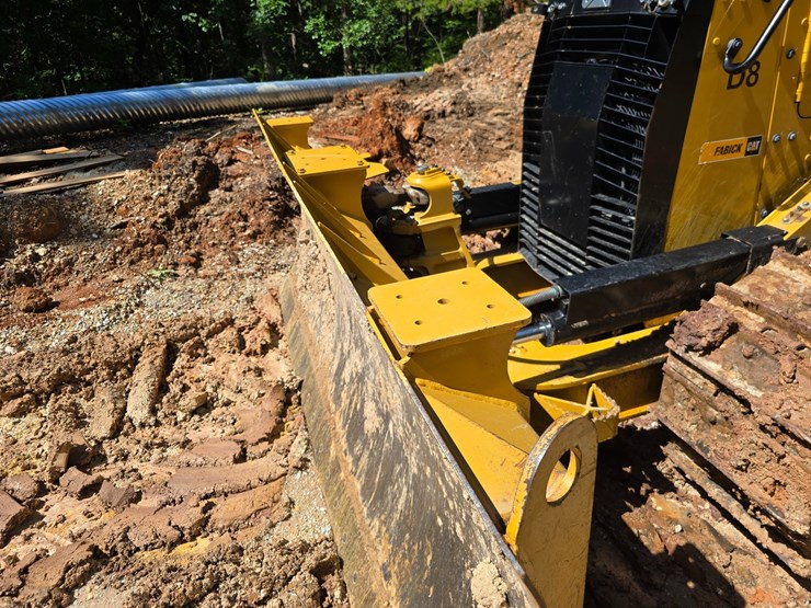 caterpillar-d4-image-23