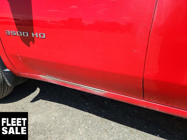 2020-chevrolet-silverado-3500hd-image-44