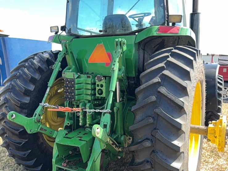 john-deere-8100-image-18