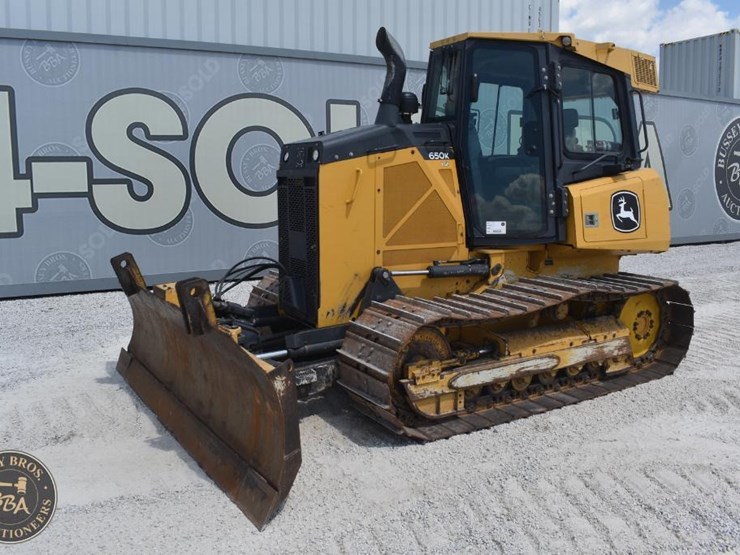 2022-deere-650k-lgp-image-4