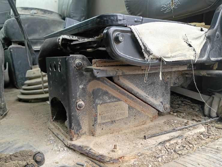 2011-international-workstar-7600-image-32