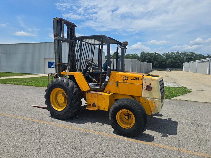 jcb-930-image-8