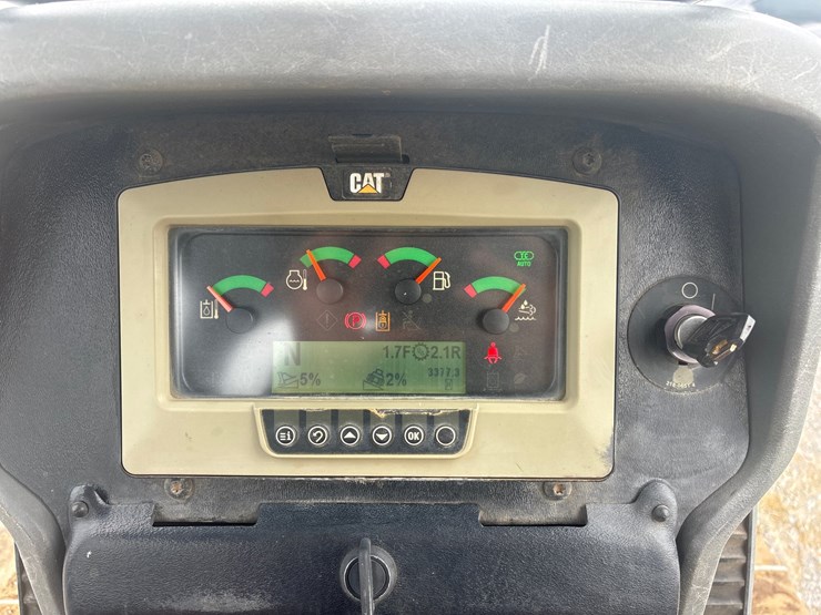 caterpillar-d3k2-xl-image-8