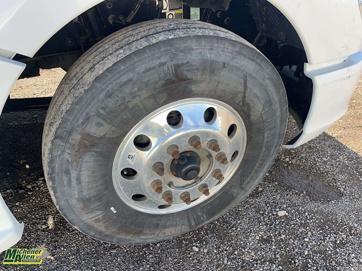 2018-kenworth-t680-image-12