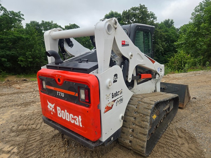 2023-bobcat-t770-image-9