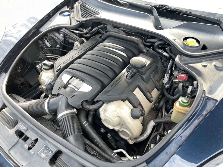 2010-porsche-panamera-s-4-door-sedan-(151,912-miles)-image-7