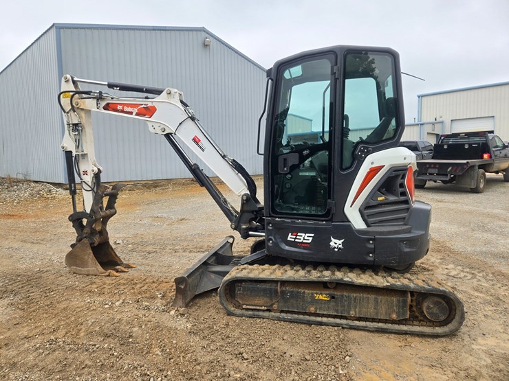 2022-bobcat-e35-image-5