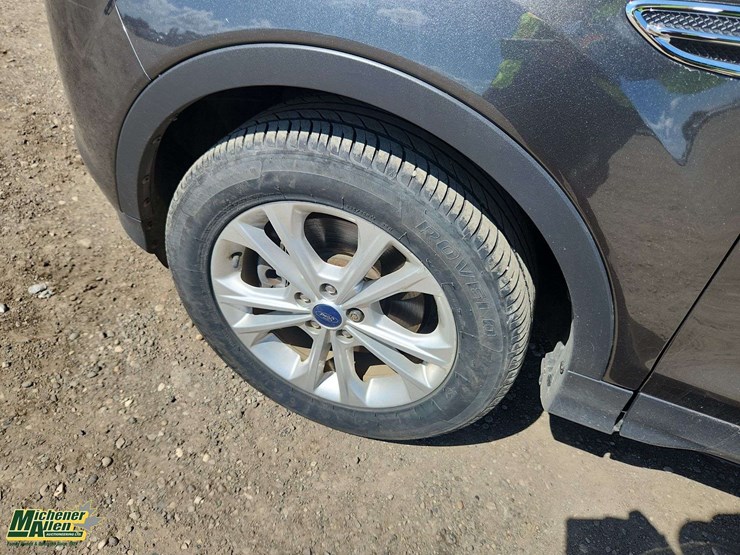 2016-ford-escape-image-28