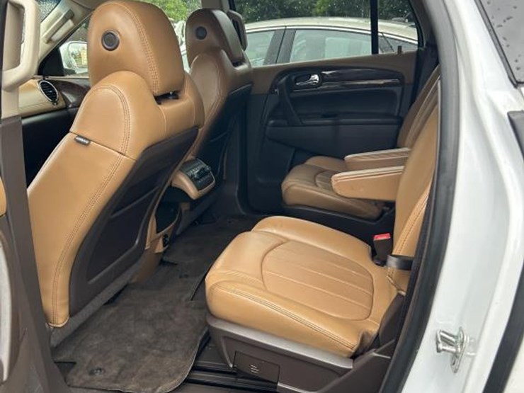2017-buick-enclave-image-14