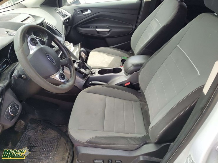 2014-ford-escape-image-7