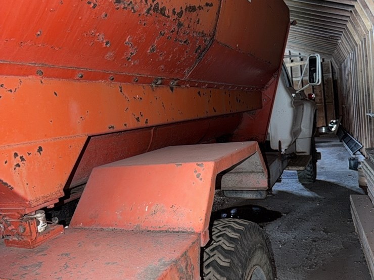 ford-f600-image-19