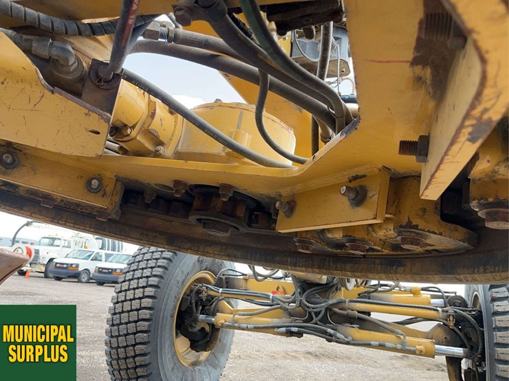 2009-caterpillar-140m-image-23