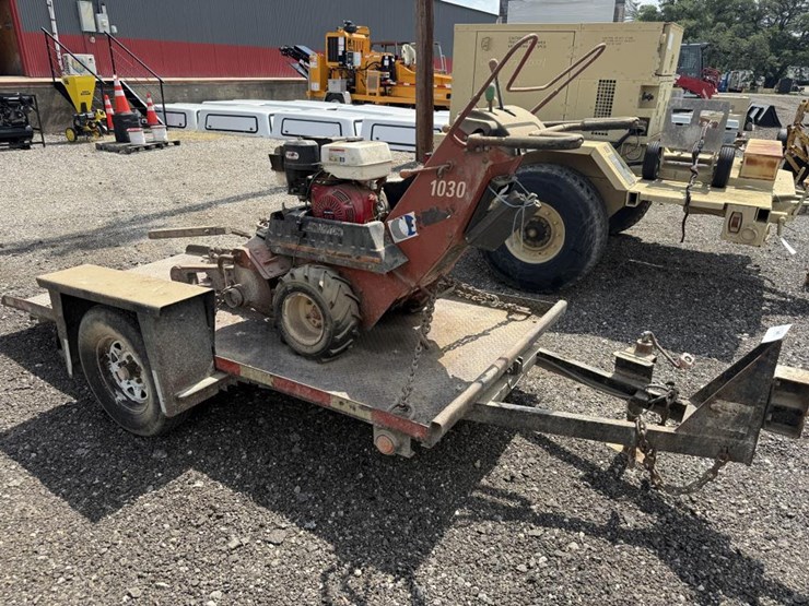 ditch-witch-1030h-image-12