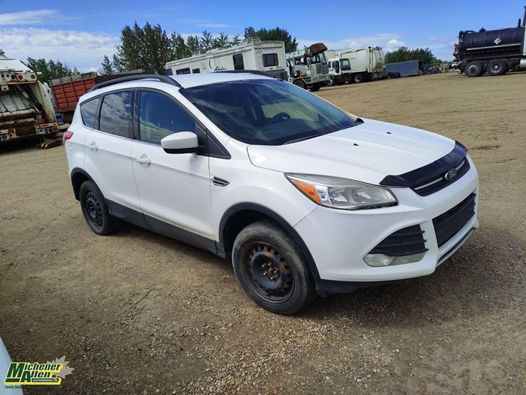 2014-ford-escape-image-2