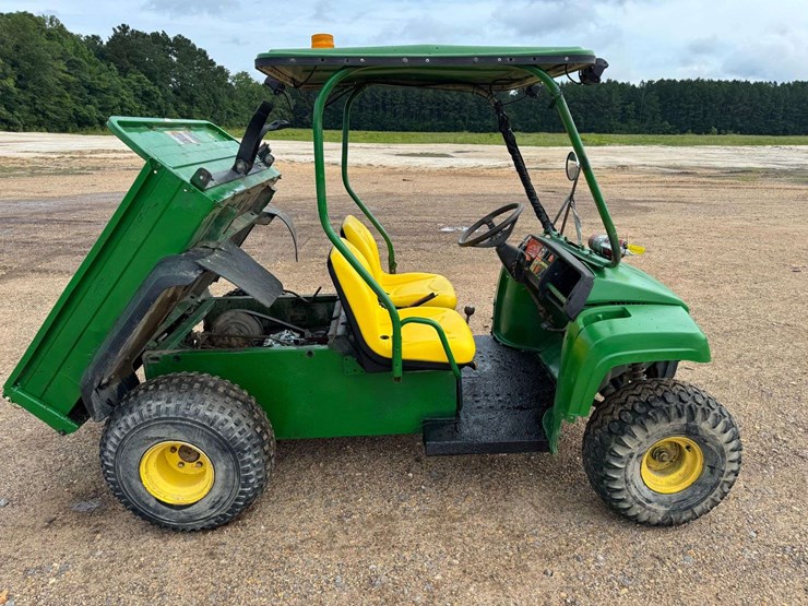 john-deere-gator-image-8